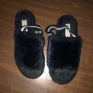 slippers